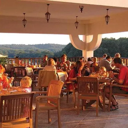 Bella Vista Club