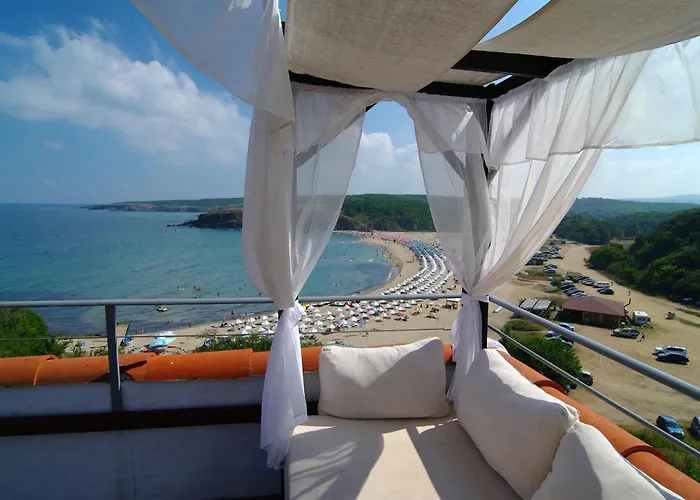 Bella Vista Club