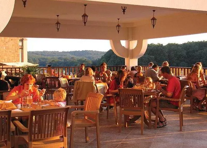 Bella Vista Club